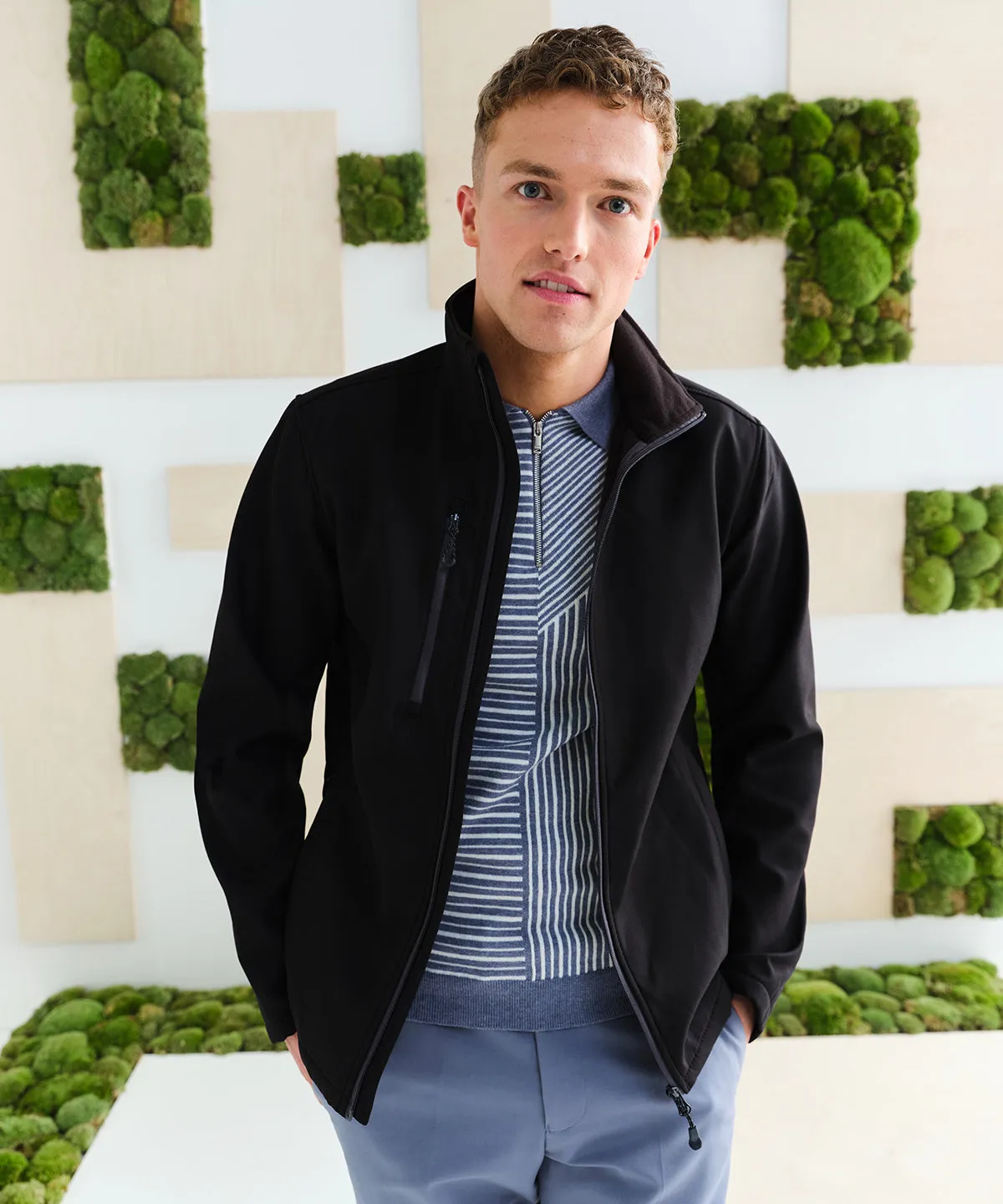 Honestly Made recycled softshell jacket | Seal Grey