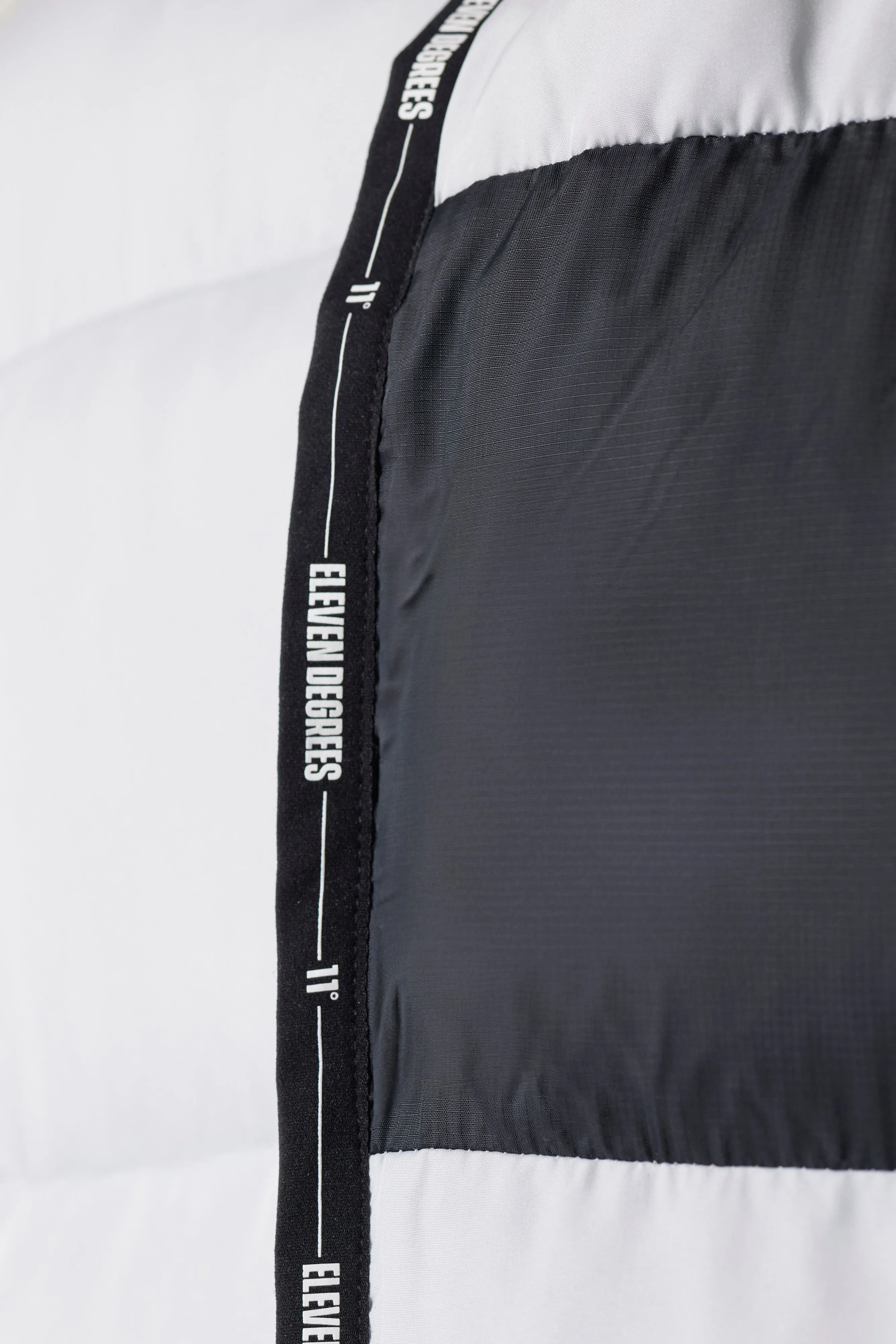 Micro Puffer Jacket - Micro Chip / Black