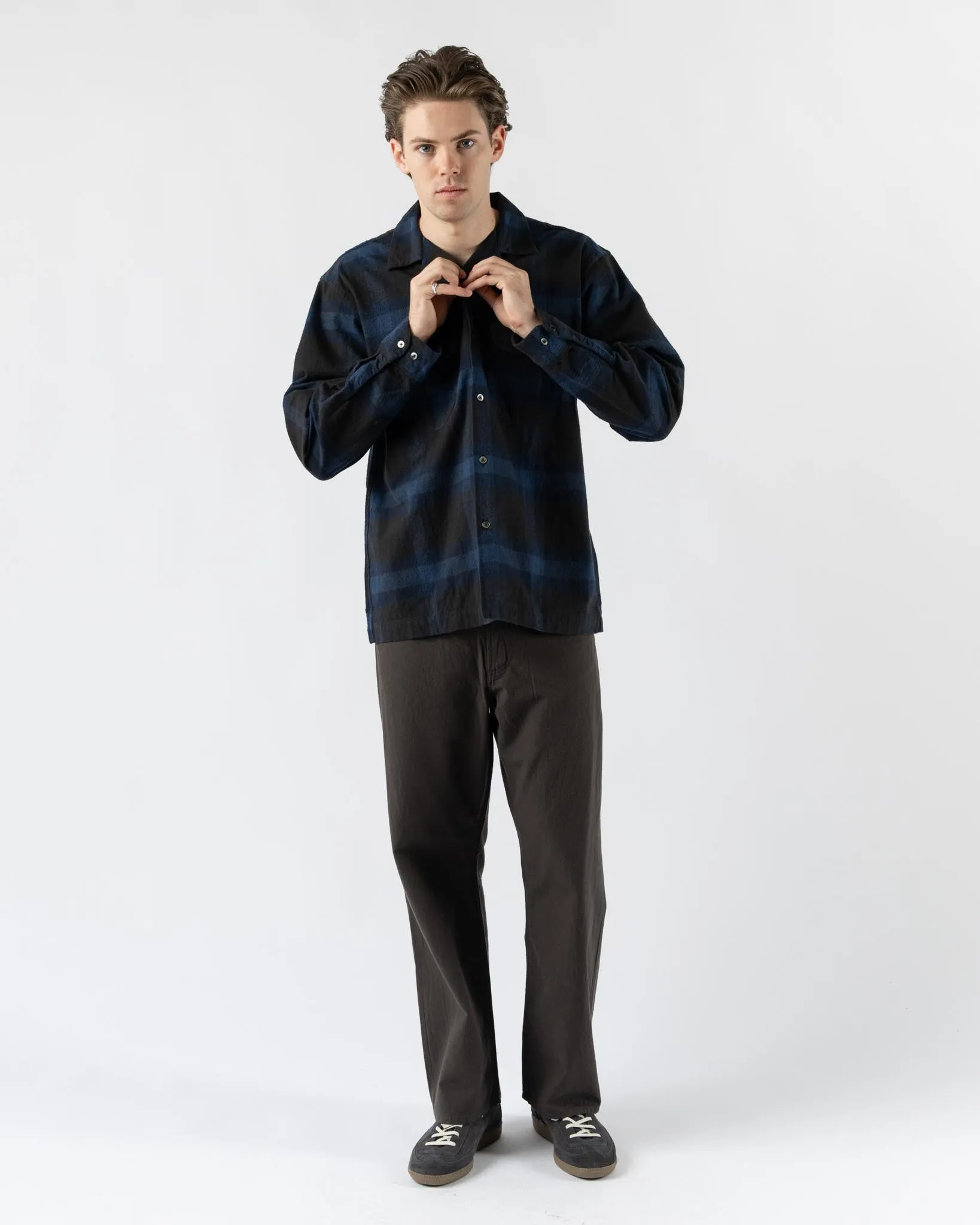 Pilgrim Surf   Supply Vincent Longsleeve Shirt in Navy
