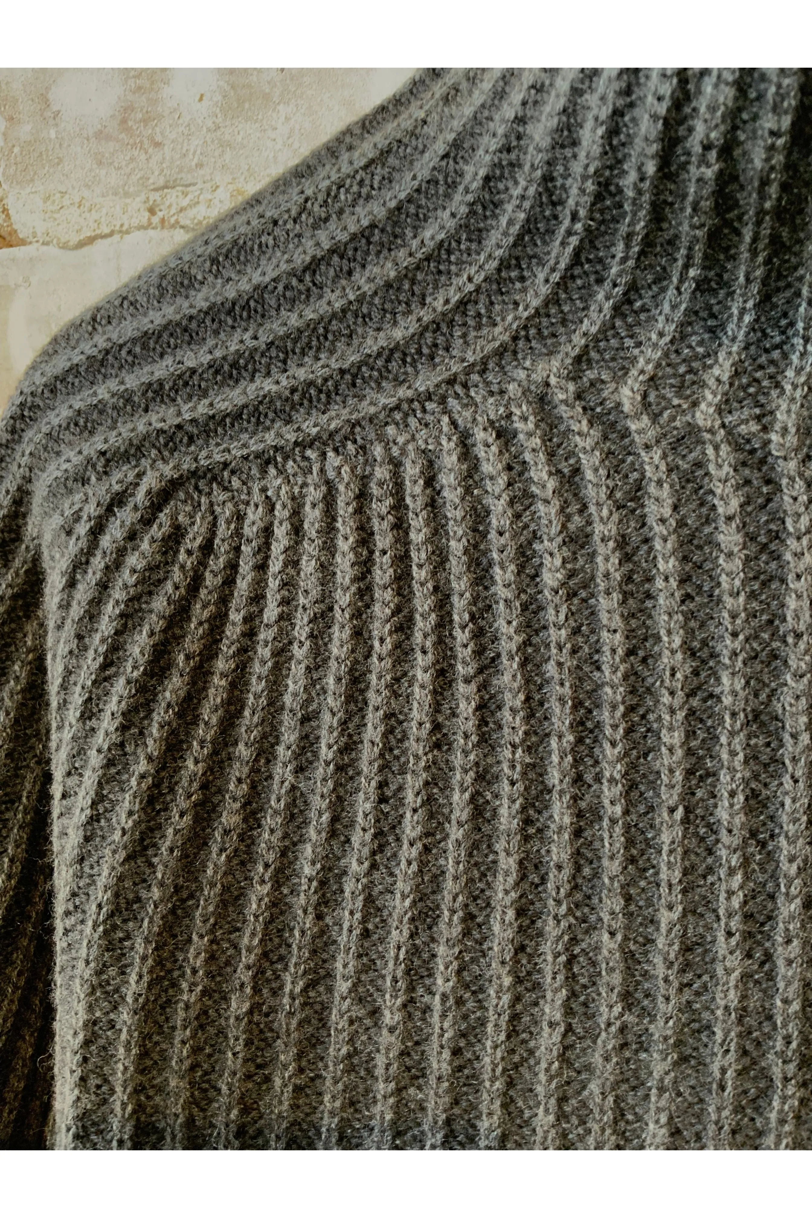 Reversible Foggy Mock Sweater - Black