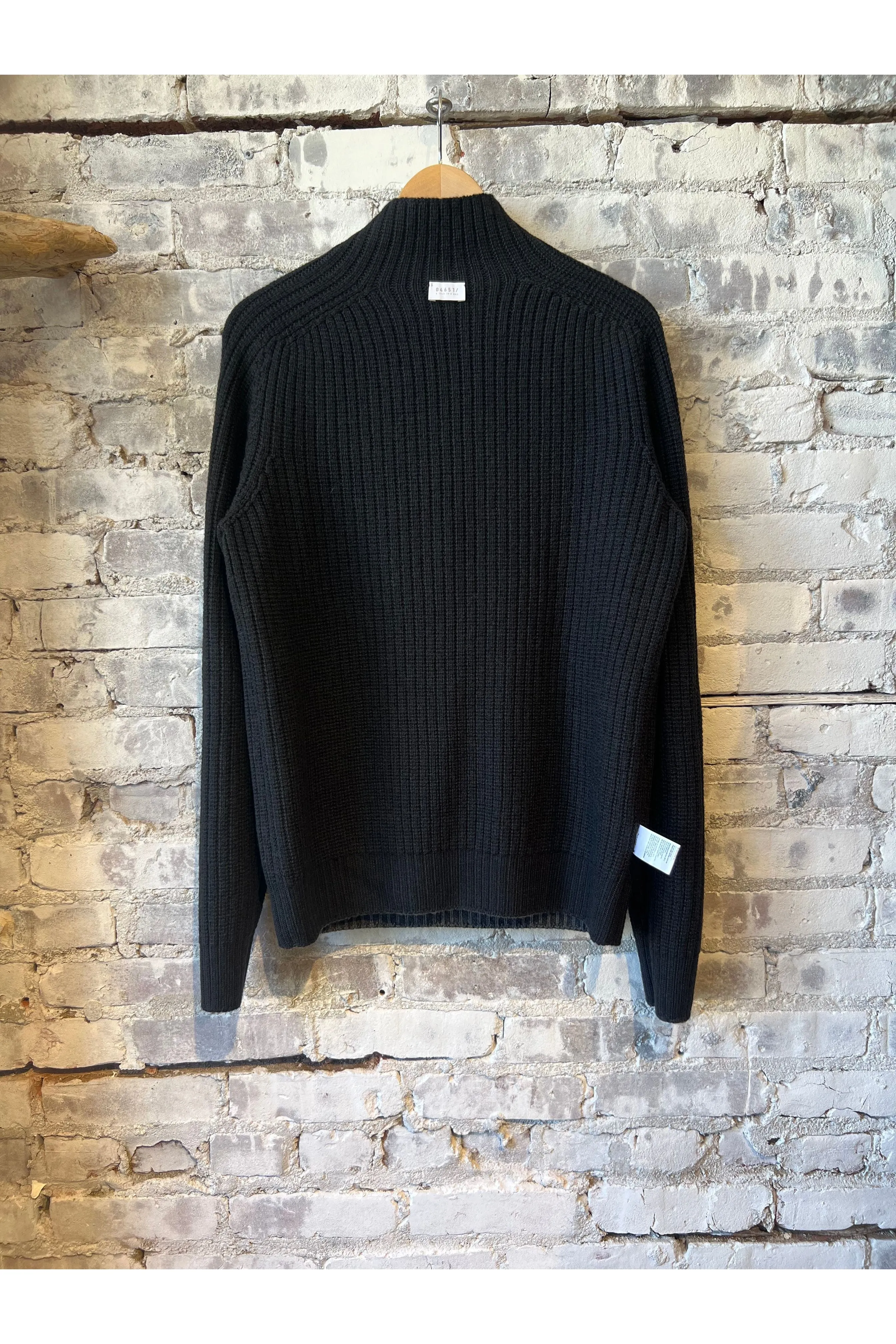 Reversible Foggy Mock Sweater - Black