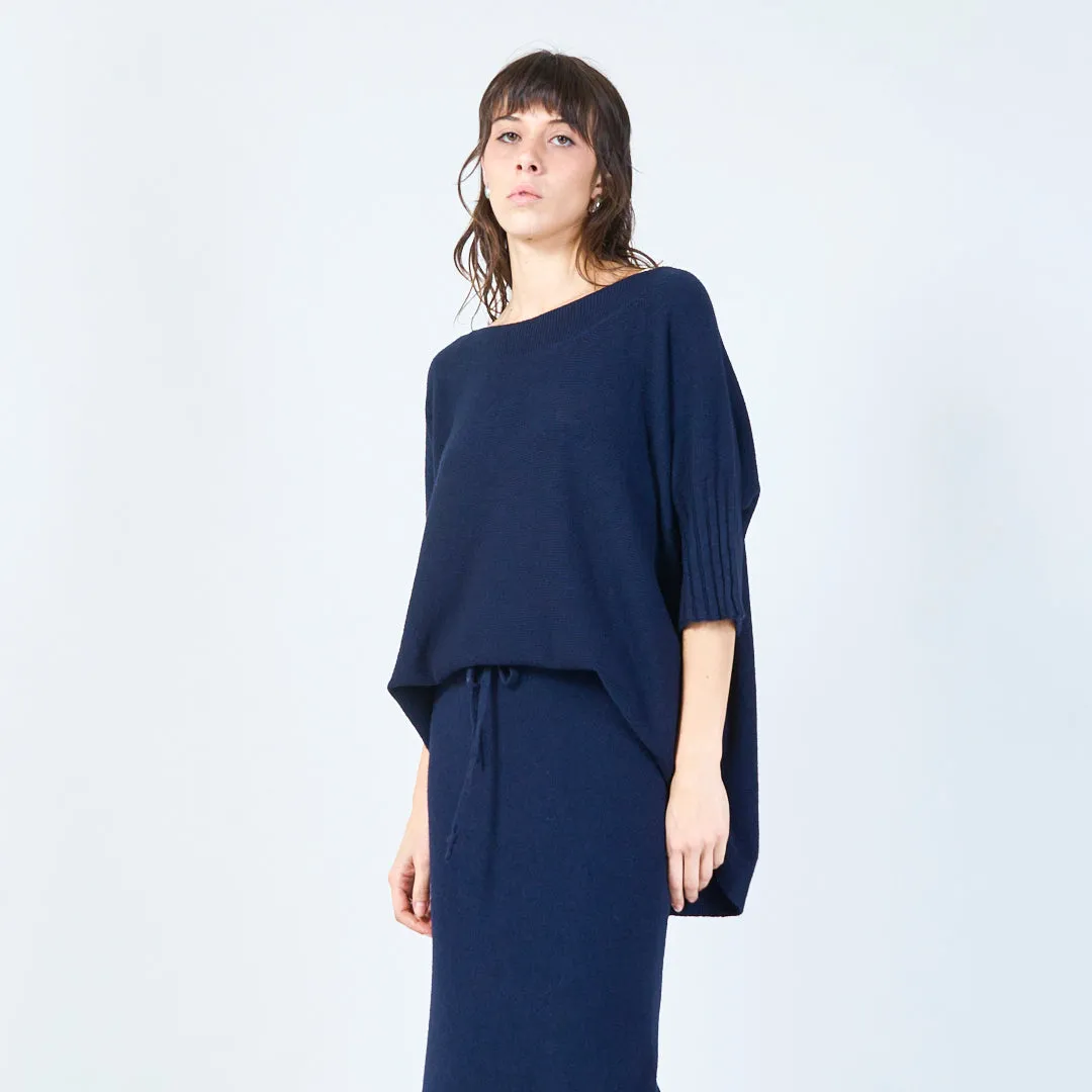 Short-sleeve relaxed knit top wholesale