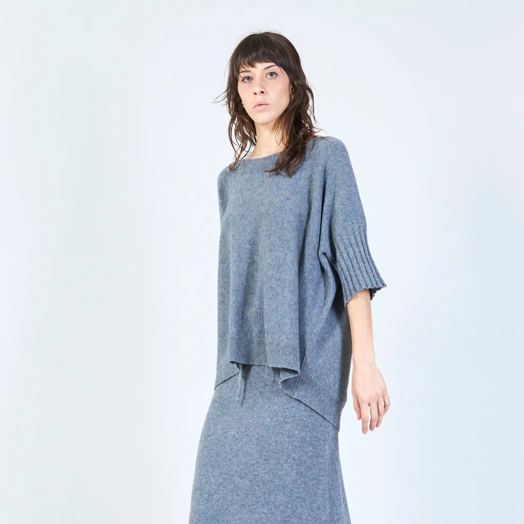 Short-sleeve relaxed knit top wholesale