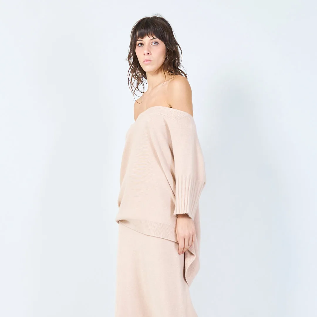 Short-sleeve relaxed knit top wholesale