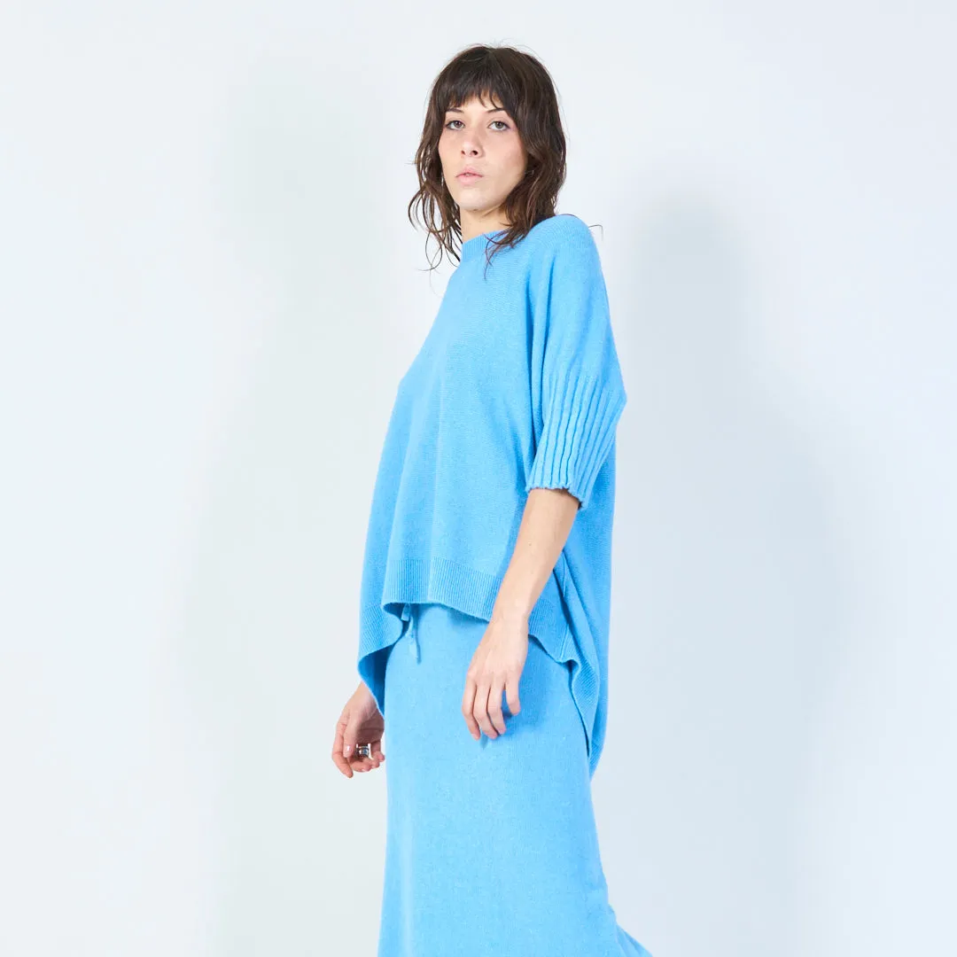 Short-sleeve relaxed knit top wholesale