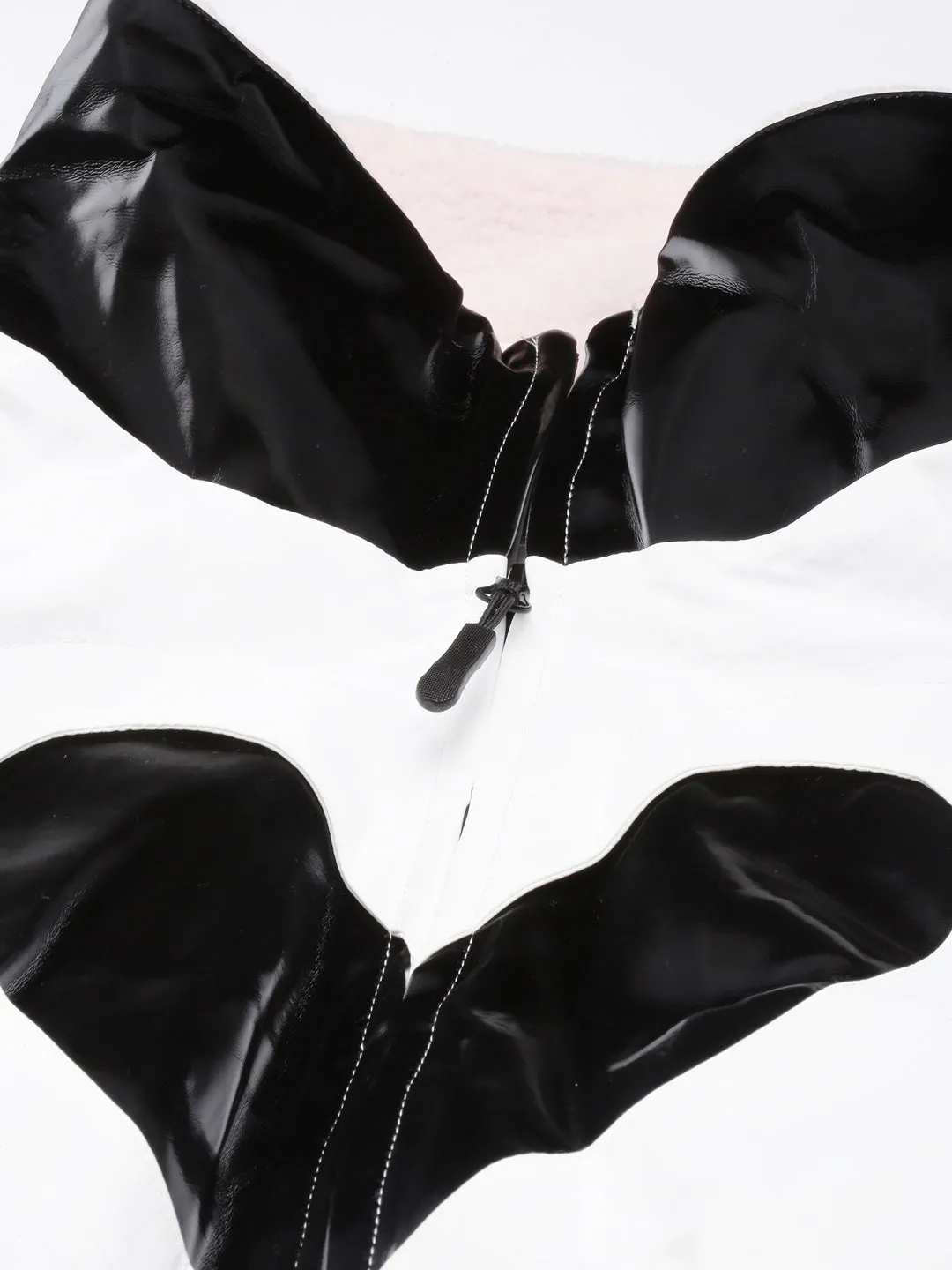 Women White Mock Collar Crop Puffer Jacket