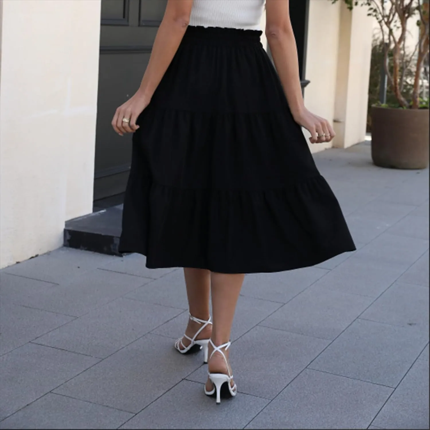 Women's Summer Boho Floral Print Long Skirt A-Line Flowy Ruffle Tiered Elastic High Waisted Beach Vacation Maxi Skirt